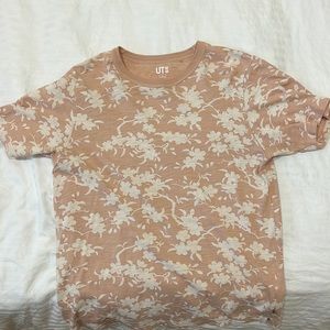 Uniqlo mens t shirt
